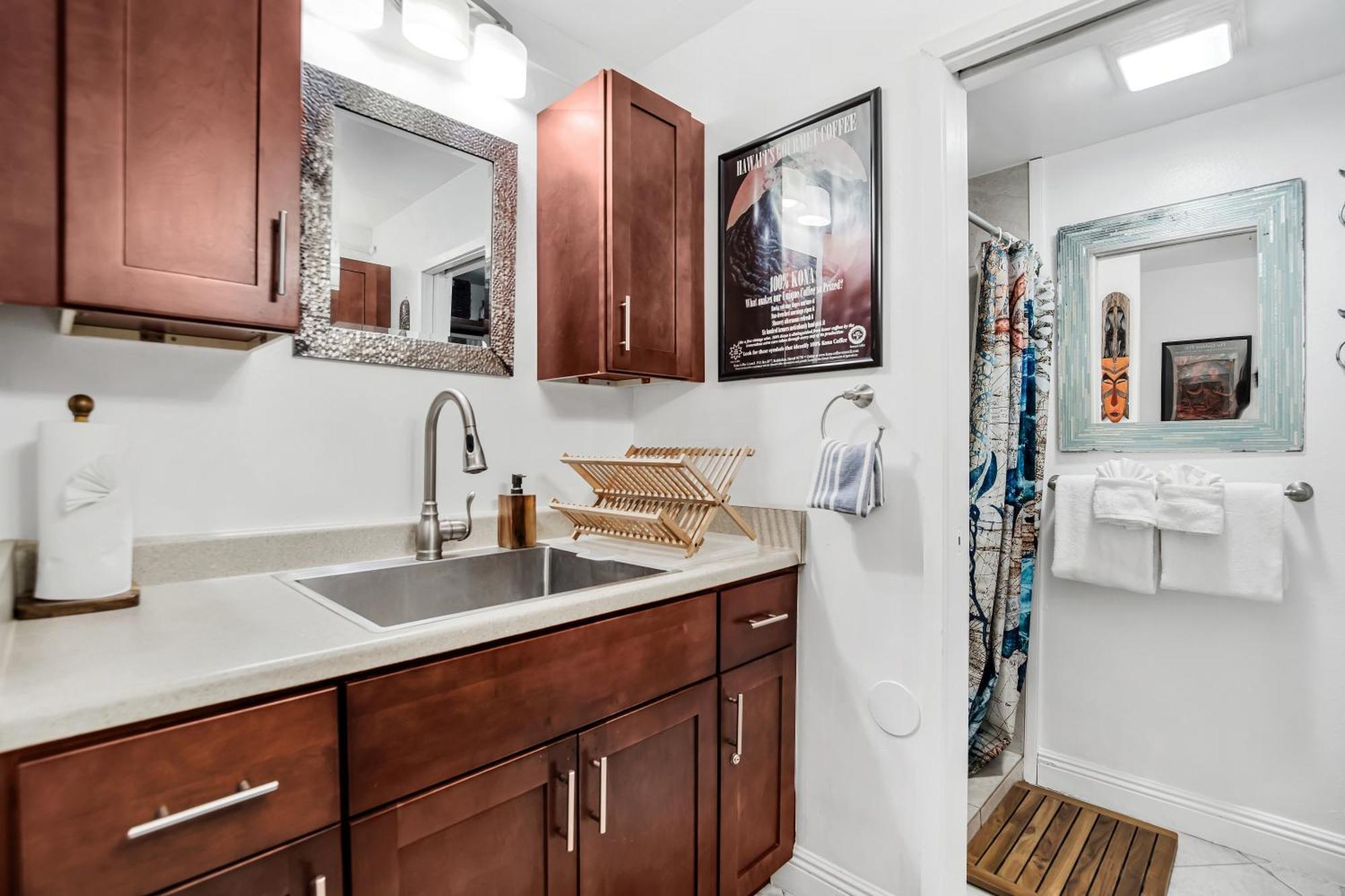 Downtown Hawaiian Paradise Condo With Hot Tub, Pool & Beach - Kona Islander Inn Kailua Kültér fotó